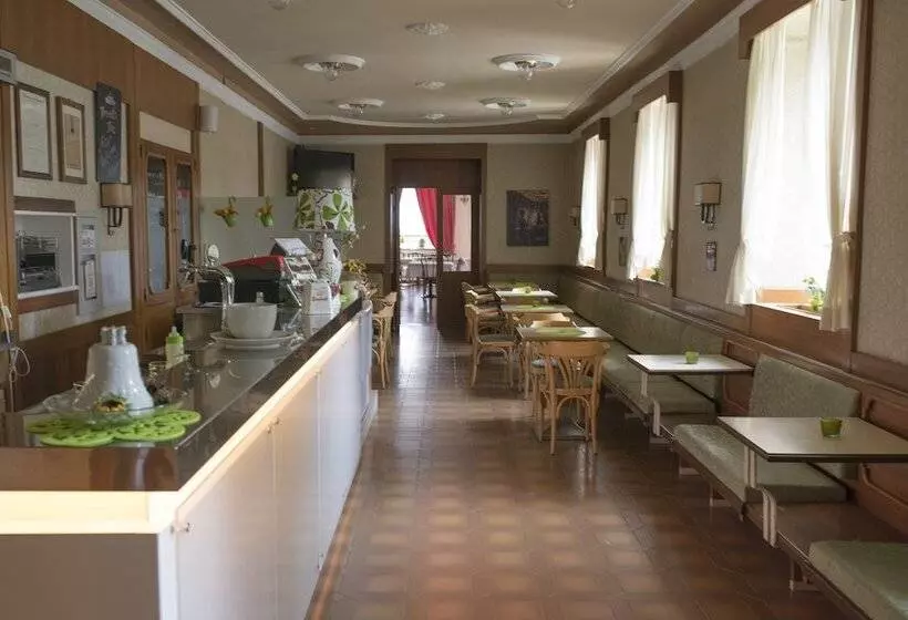 Отель Du Lac Parc & Residence