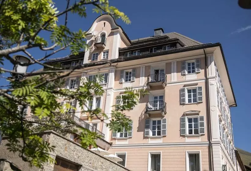 Отель Engiadina