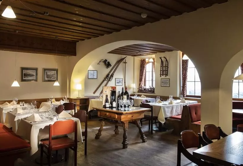 Отель Engiadina