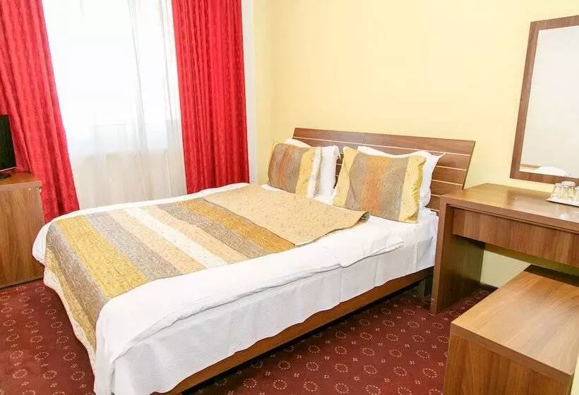 בית מלון כפרי Global