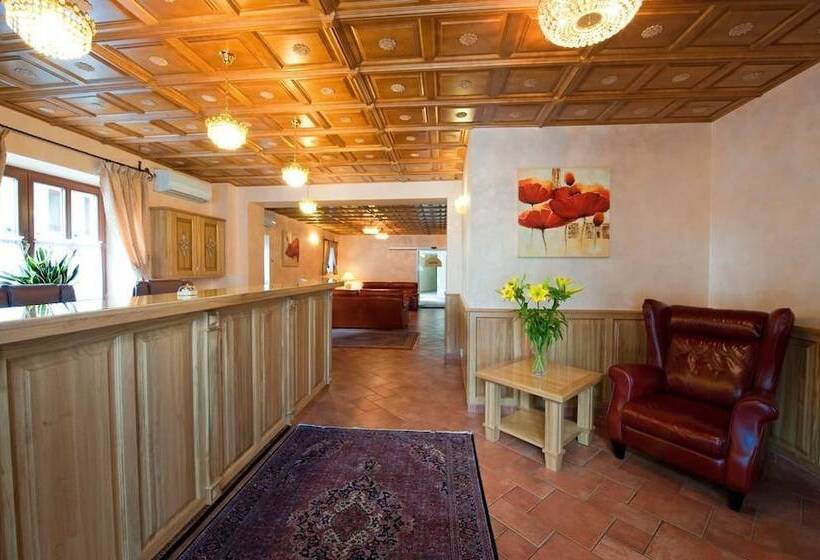 호텔 Karpatsky Dvor Lozorno