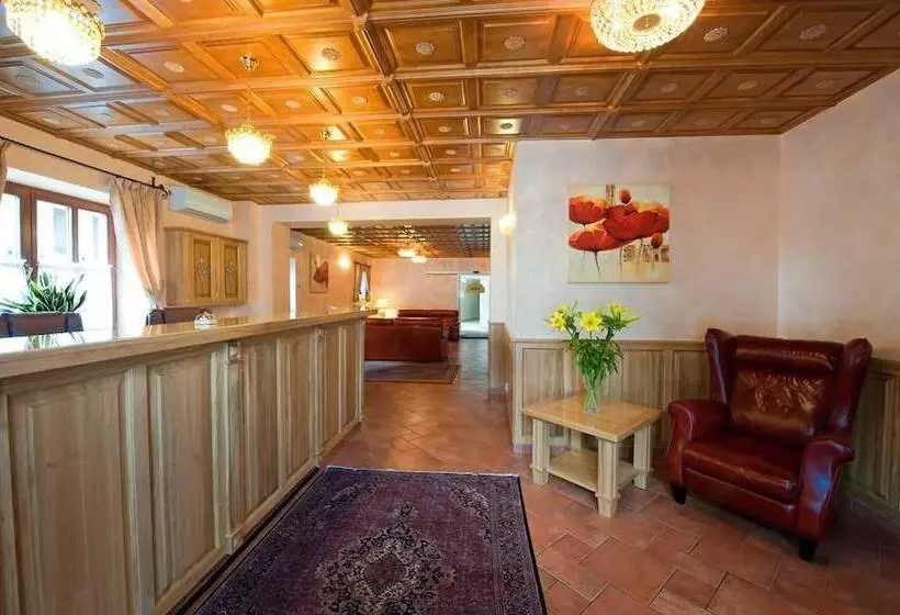 Отель Karpatsky Dvor Lozorno