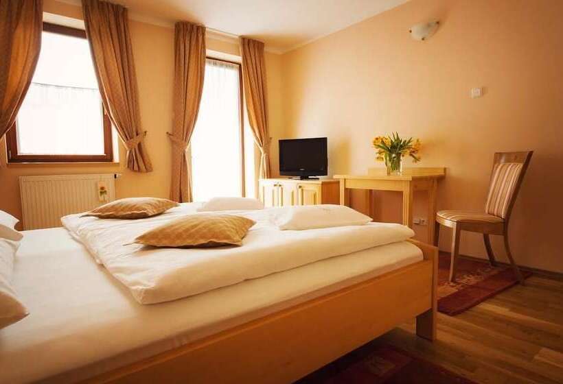 호텔 Karpatsky Dvor Lozorno