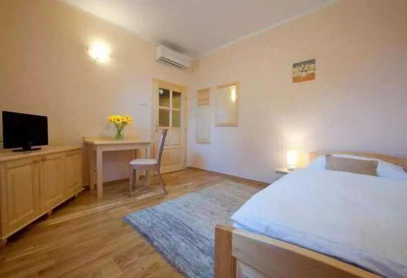 Отель Karpatsky Dvor Lozorno