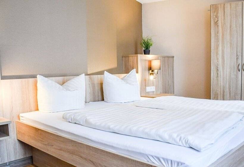 Отель Kurgarten