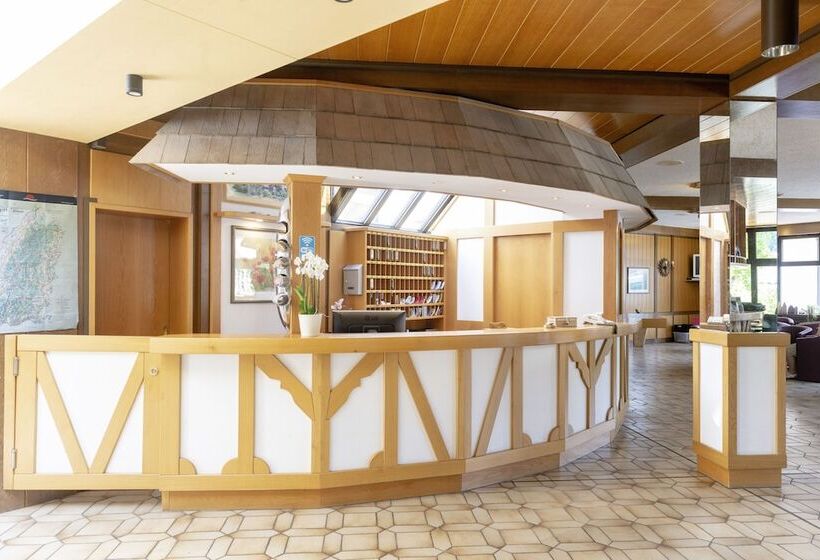 Отель Kurgarten