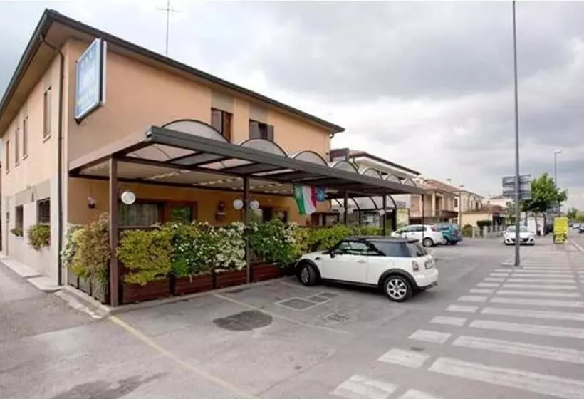 هتل Locanda Da Renzo