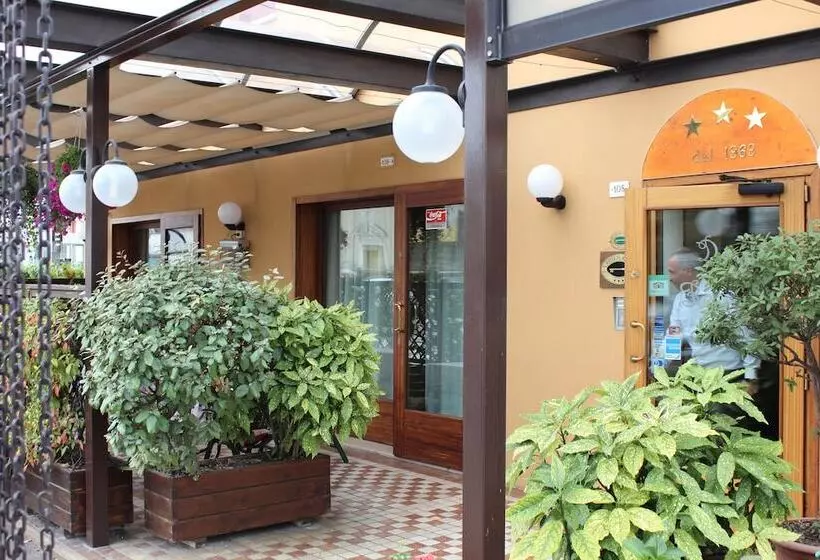 هتل Locanda Da Renzo