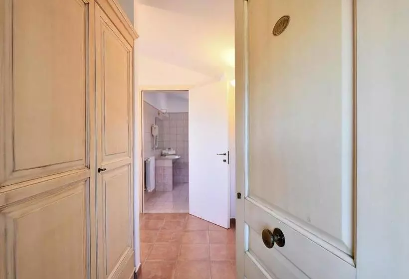 Отель Marie Claire