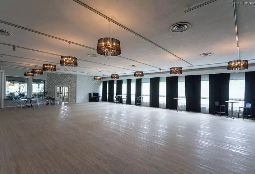 ホテル Revontuli Resort Rooms