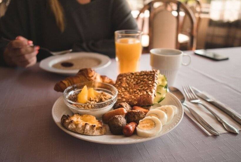 酒店 Revontuli Resort Rooms