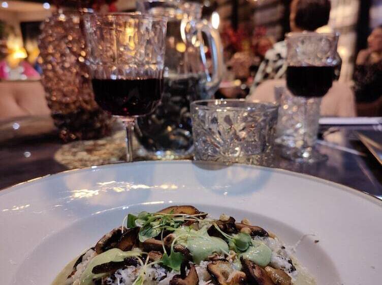 酒店 Revontuli Resort Rooms