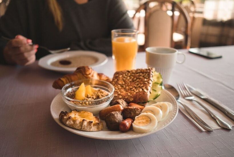 酒店 Revontuli Resort Rooms