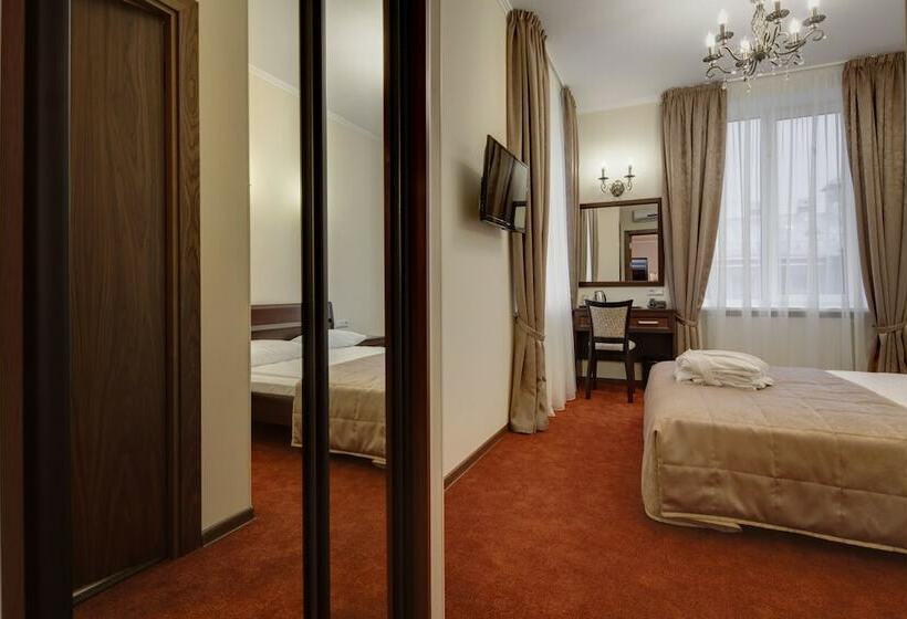 ホテル Solo Panorama Palace Square