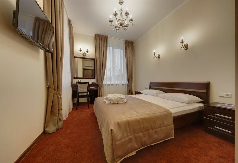 ホテル Solo Panorama Palace Square