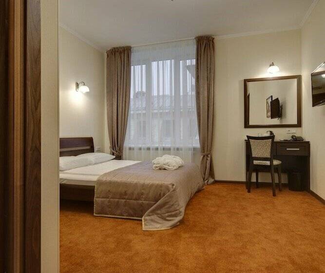 ホテル Solo Panorama Palace Square