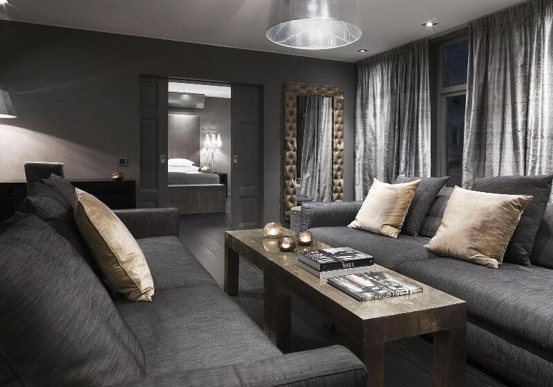 The Lamp Hotel & Spa