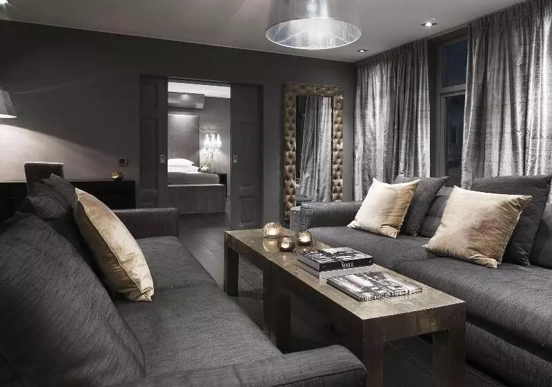 The Lamp Hotel & Spa