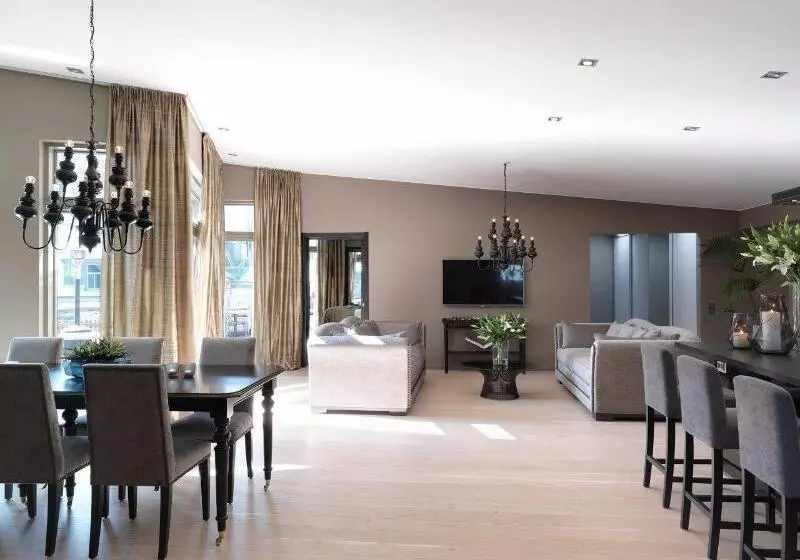 The Lamp Hotel & Spa