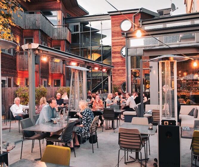 The Lamp Hotel & Spa