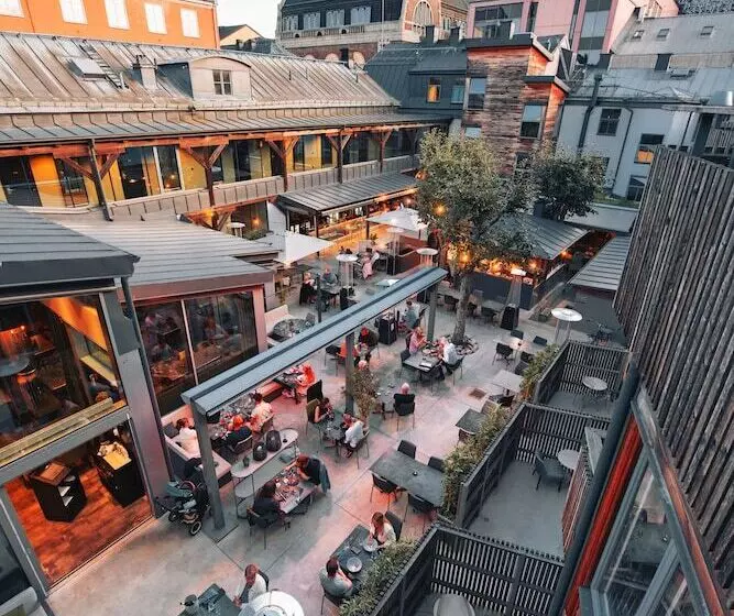 The Lamp Hotel & Spa