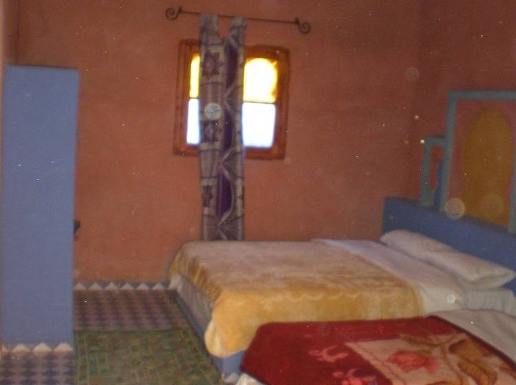 Riad Aicha & Camel Trekking