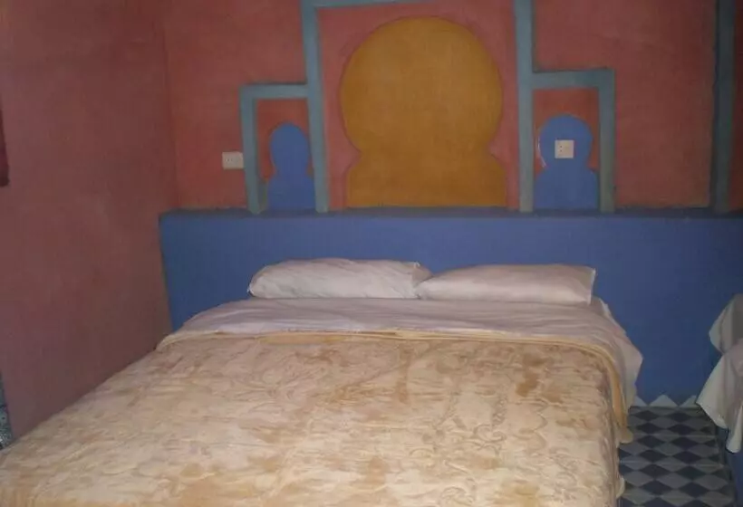 Riad Aicha & Camel Trekking