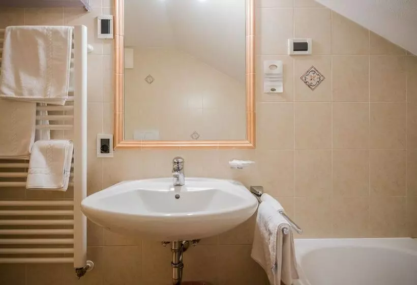 Wirtshaushotel Alpenrose