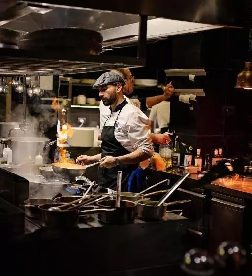 Hotelli Maritim Marina Bay Resort & Casino