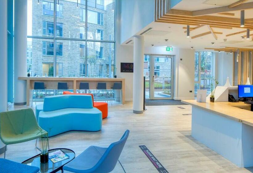 هتل The Westwood Summer Accommodation