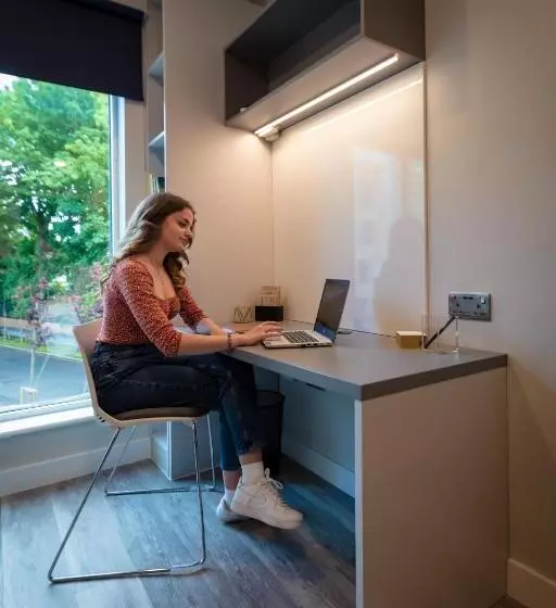 هتل The Westwood Summer Accommodation