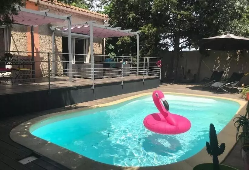 ペンション Allegria Nîmes