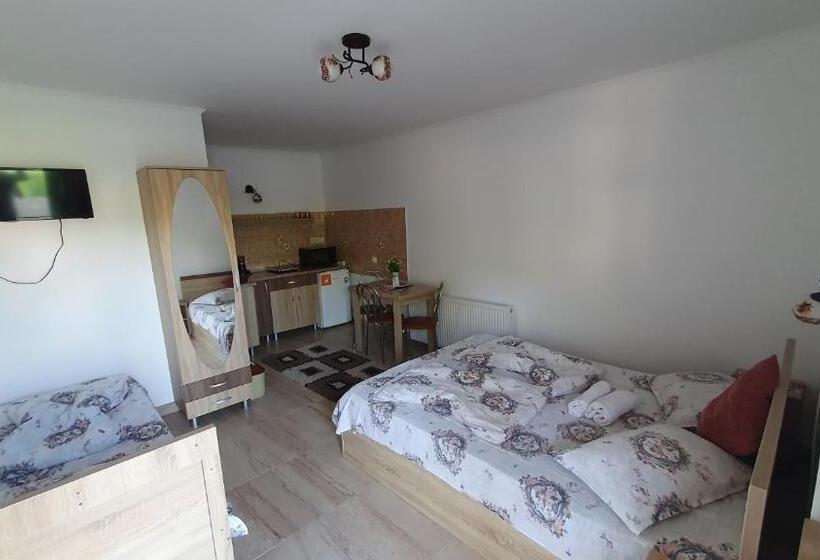 پانسیون Ati&hanna