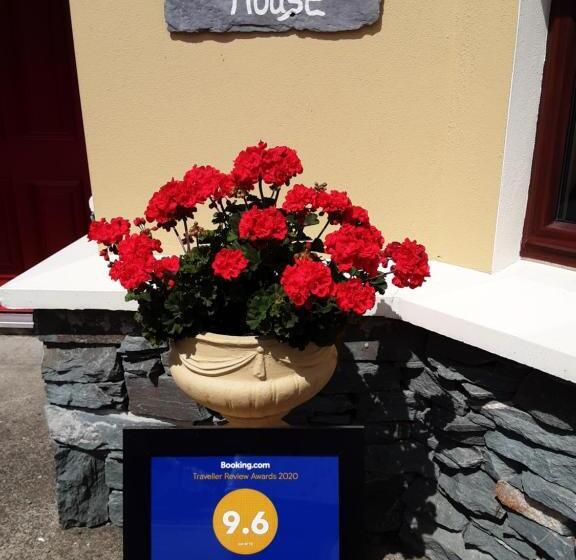 پانسیون Kayden House