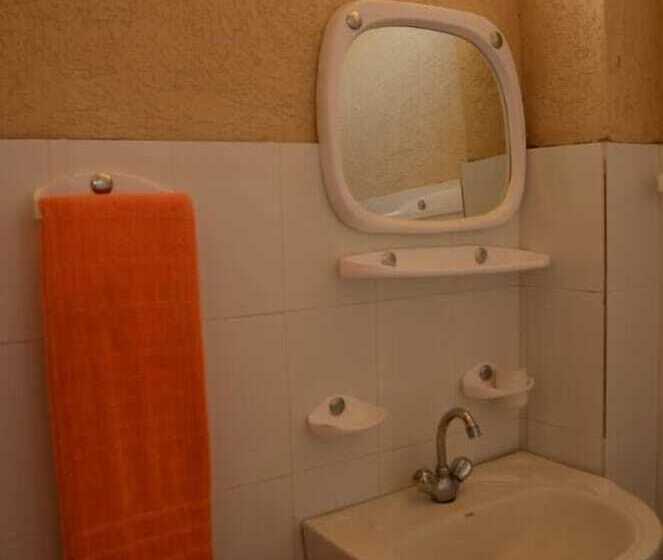 هتل Capital Lodge Gilgit