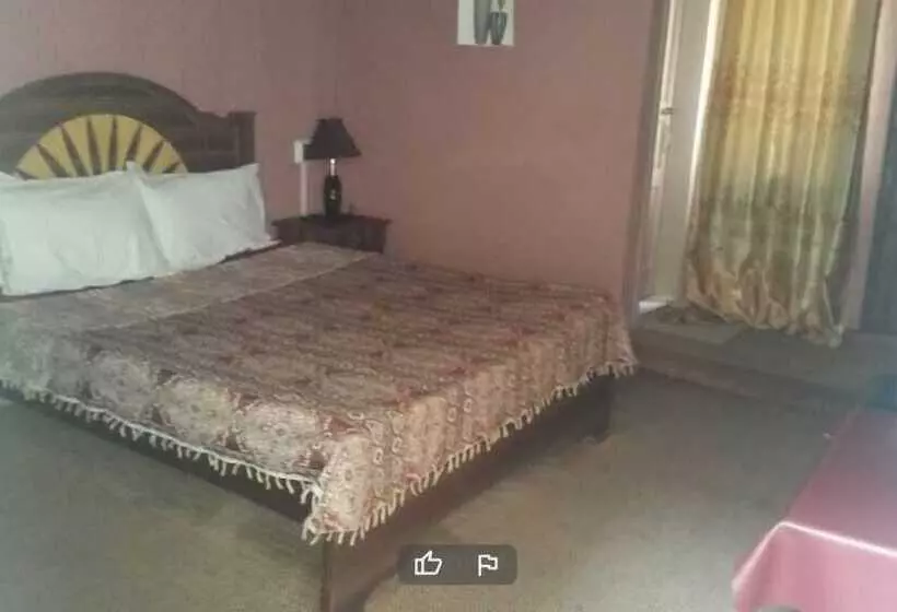 Hotel Capital Lodge Gilgit