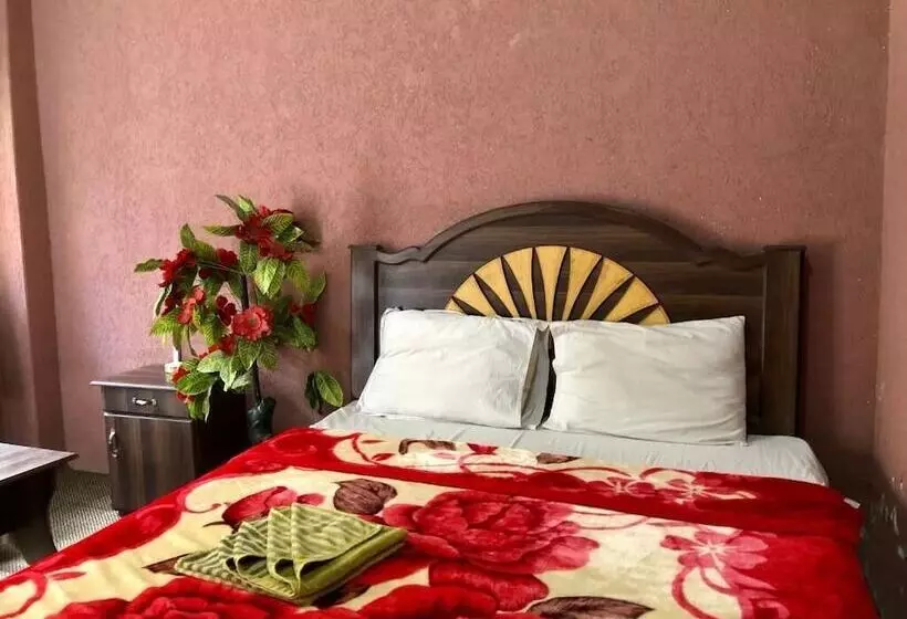 Hotel Capital Lodge Gilgit