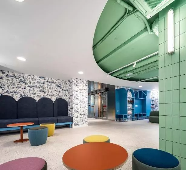 هتل Loop Inn Hostel Santiago De Compostela