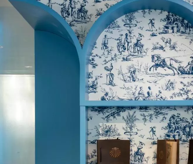 هتل Loop Inn Hostel Santiago De Compostela