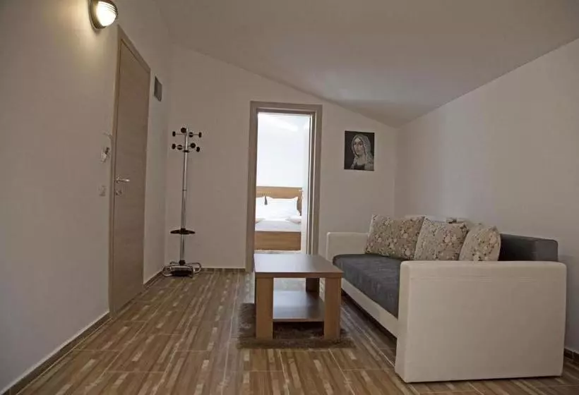 Hotelli Nova Residence 2