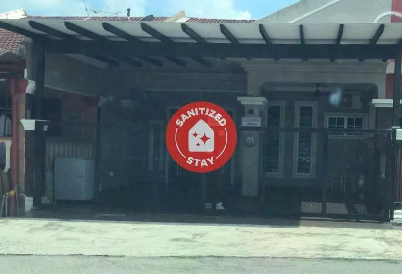 ホテル Oyo 90358 Homestay Bandar Putra 1