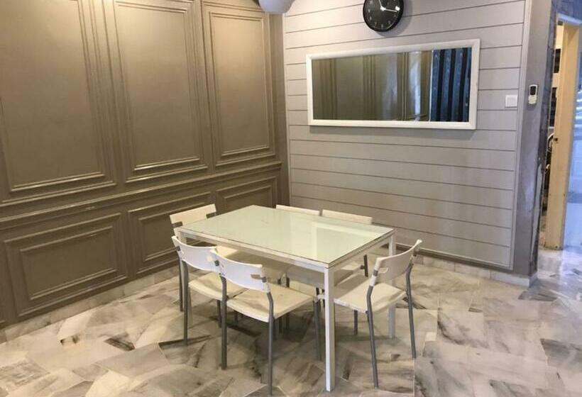 Szálloda Oyo 90358 Homestay Bandar Putra 1