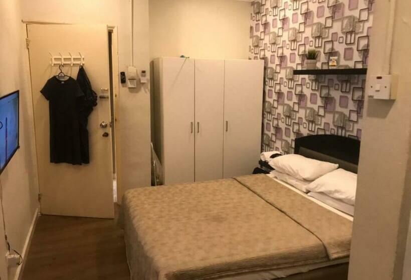 Szálloda Oyo 90358 Homestay Bandar Putra 1