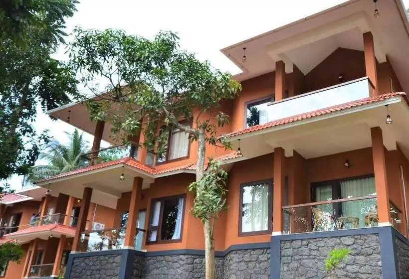 ペンション Room In Guest Room   Lakerose Wayanad Resort   Lake View