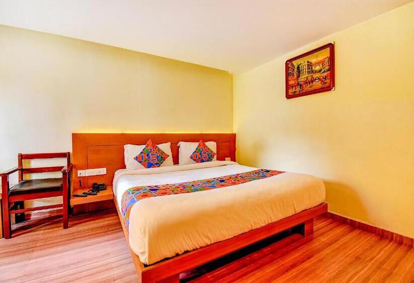 Fabhotel Abirami Grand Inn   Nr Bryant Park