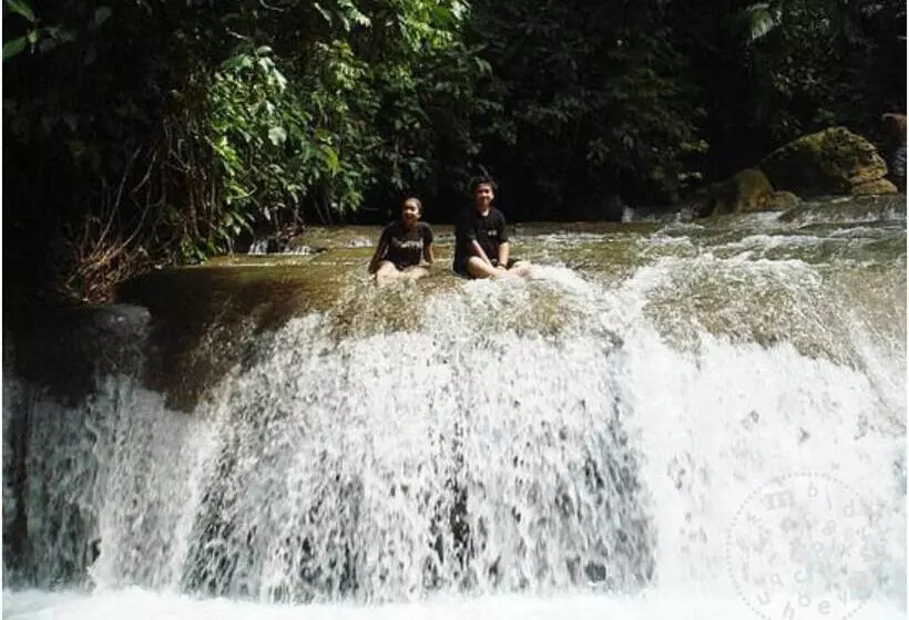 Kapselihotelli Bk Homestay, Batukaras