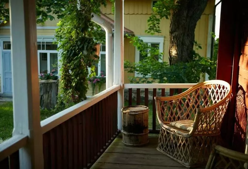 ホテル Taattisten Tila   Taattinen Farm And Cottages