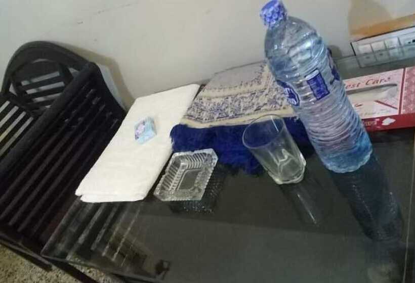 پانسیون Four Season Guest House