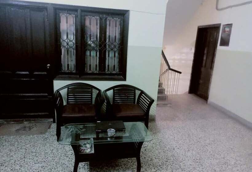 پانسیون Four Season Guest House