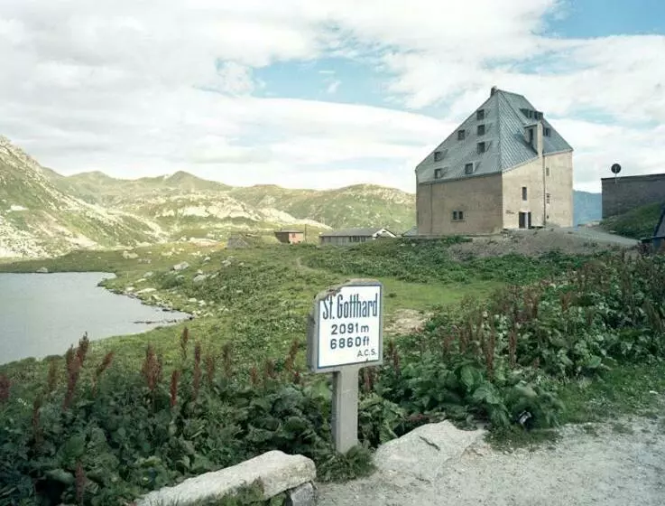 ホテル Ospizio San Gottardo